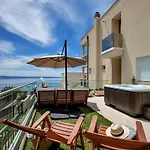 Luxury Apartment Stella